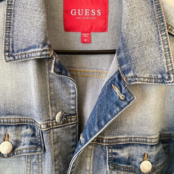 Mens GUESS denim jacket - Picture 2 of 5
